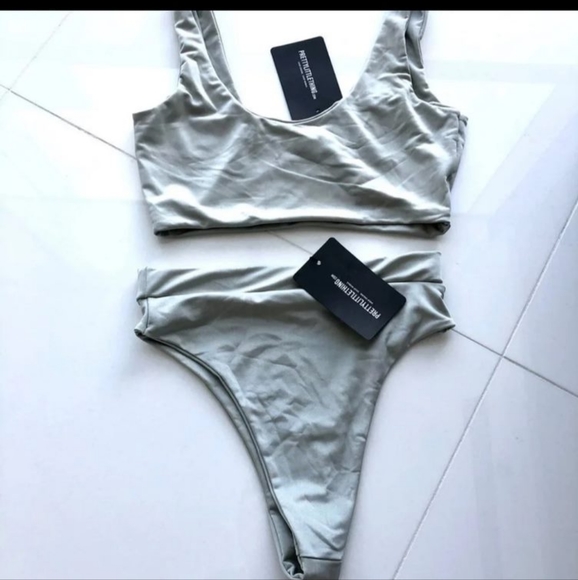 PrettyLittleThing Shape High Waist Bikini - Picture 7 of 8